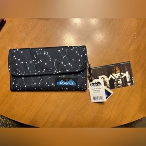 Kavu Stargazer Wallet new with tags